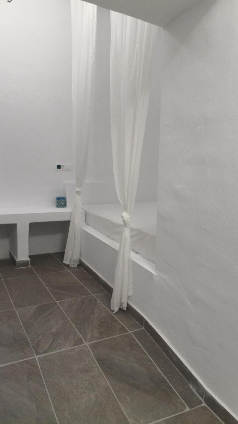 Villa Ξενοιασιά à Kythnos Extérieur photo